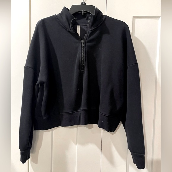 Fabletics cropped half zip pullover - Picture 1 of 1